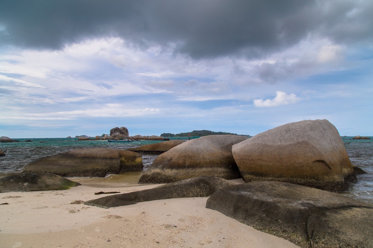 Batu Belayar Belitong