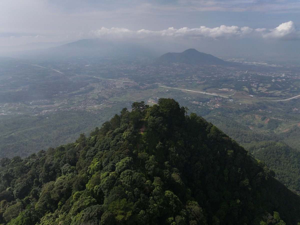 Melayang Melalui Manglayang